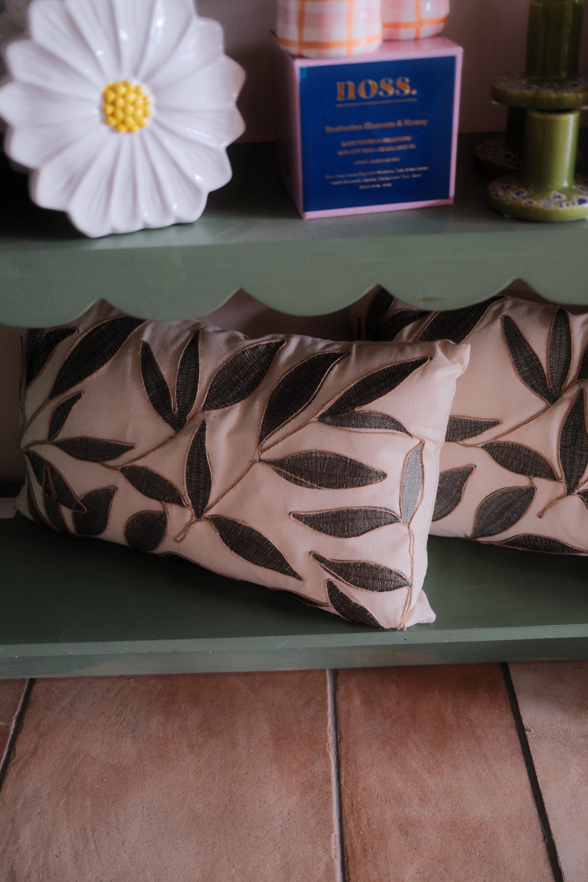 Leaf Pillow