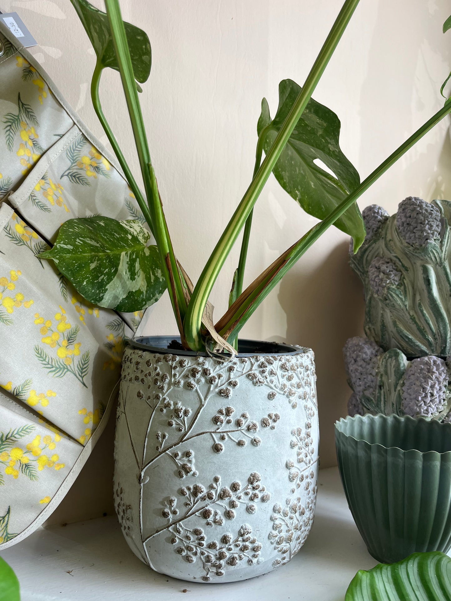 Floral Motif Embossed Pot