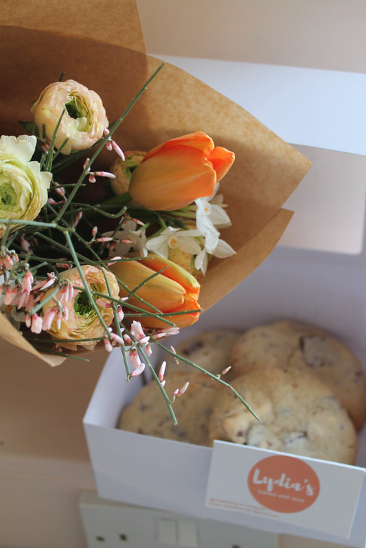 Mother’s Day Spring Posy with Cookies