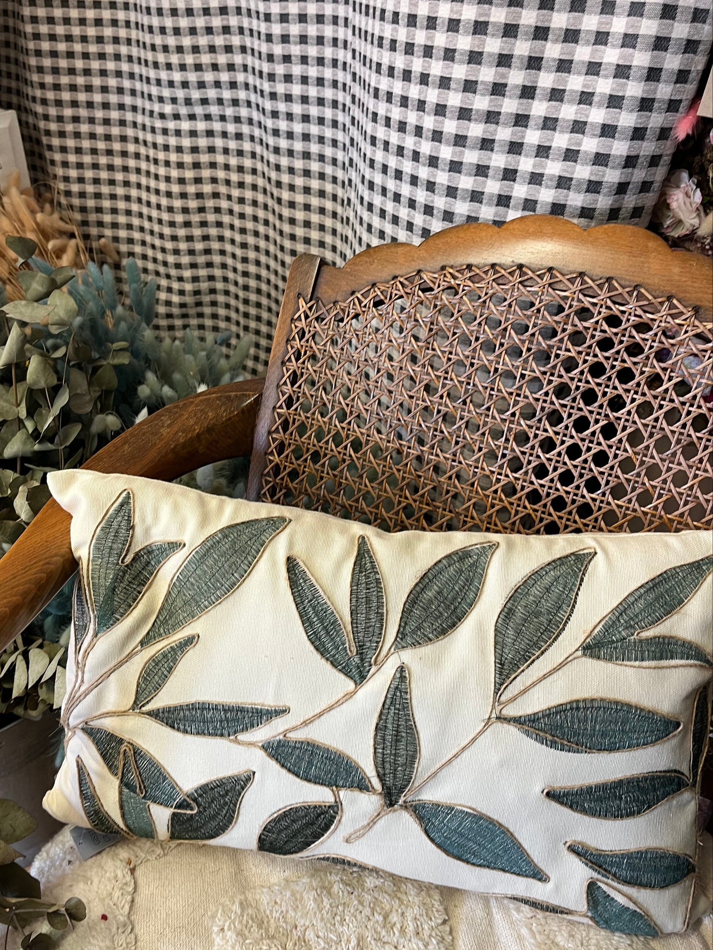 Leaf Pillow